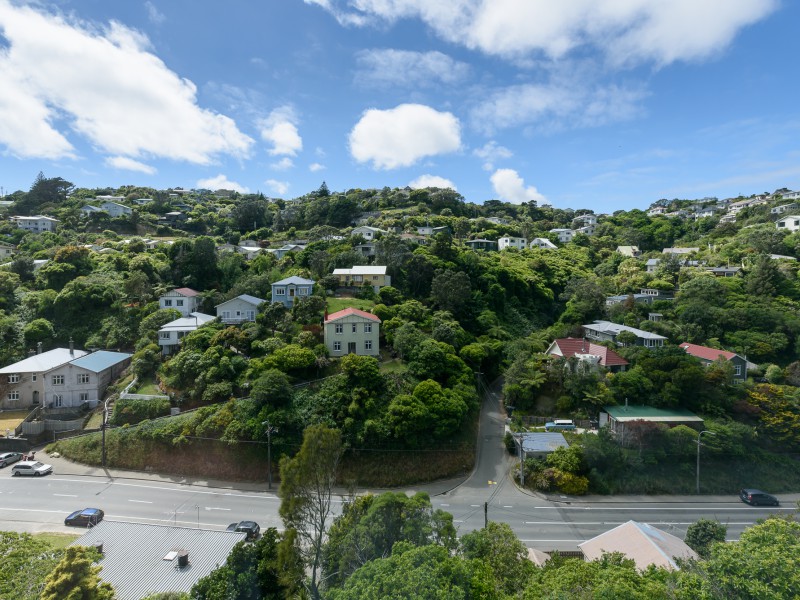 33 Tiketike Way, Brooklyn Wellington 6021 Tommy's Real Estate