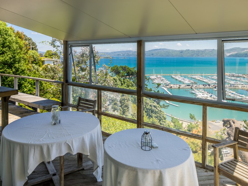 19 Nikau Road, Point Howard, Eastbourne Lower Hutt City Tommy's Real