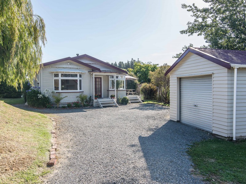 194 Raumati Road, Raumati Beach Kapiti Coast 5032 Tommy's Real Estate