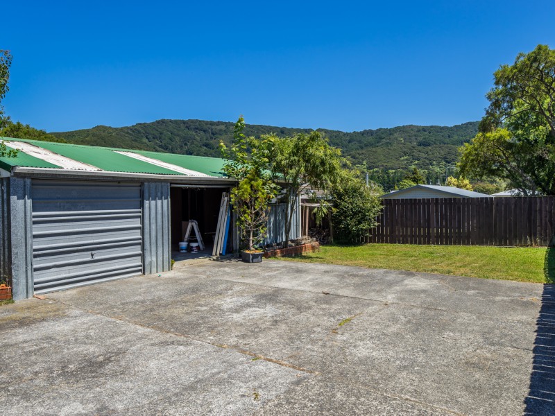 62 Coast Rd, Wainuiomata Lower Hutt City Tommy's Real Estate