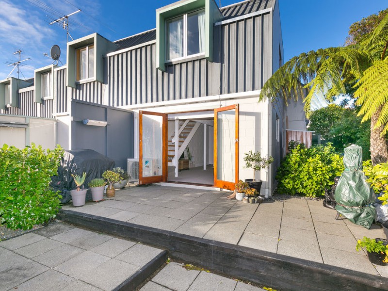 8/15 McKinley Crescent, Brooklyn Wellington 6021 Tommy's Real Estate