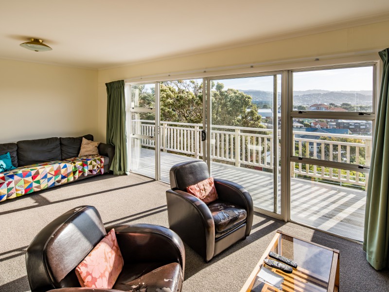 20 Elphinstone Avenue, Strathmore Park Wellington 6022 Tommy's Real