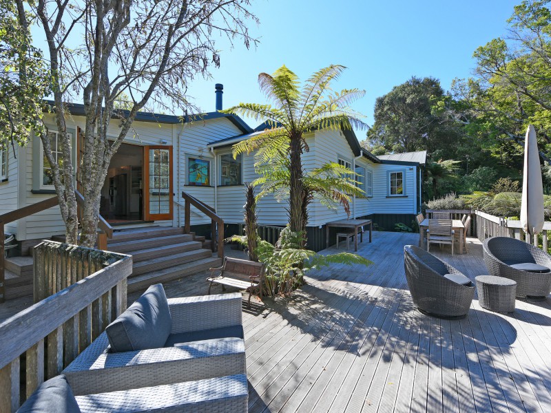 41 Blue Mountains Road, Silverstream Upper Hutt 5019 Tommy's Real Estate