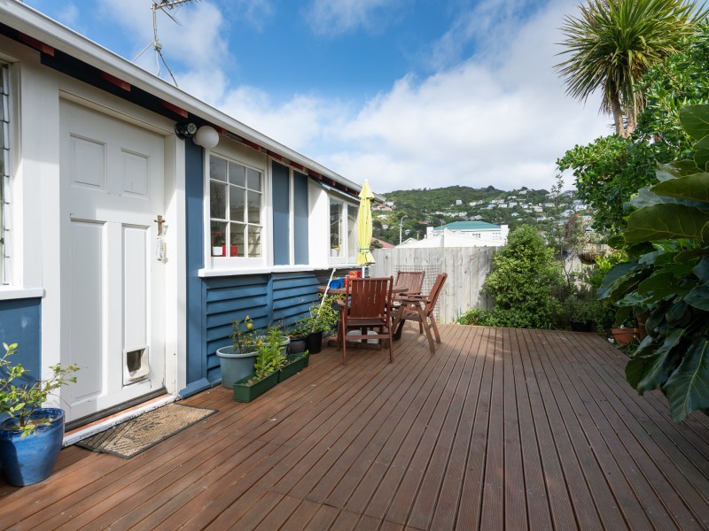 3 Apu Crescent, Lyall Bay Wellington 6022 Tommy's Real Estate