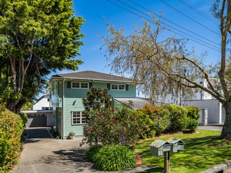 35a Cheviot Road, Lowry Bay, Eastbourne Lower Hutt City 5013 Tommy's