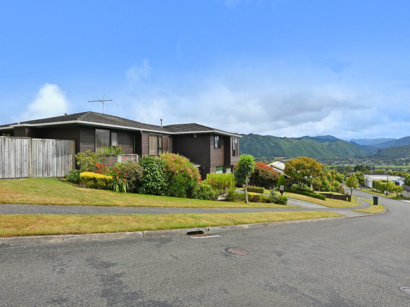 40 Seymour Grove, Kingsley Heights Upper Hutt 5018 Tommy's Real Estate