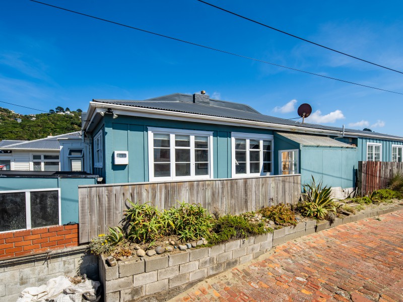 78 Lyall Parade, Lyall Bay Wellington 6022 Tommy's Real Estate