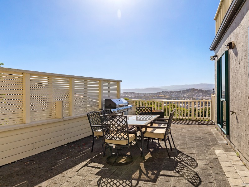 42 Lerwick Terrace, Melrose Wellington 6023 Tommy's Real Estate