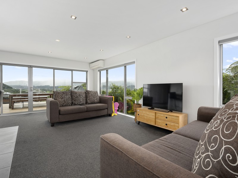 21 Cosgrove Rise, Riverstone Terraces Upper Hutt 5018 Tommy's Real Estate