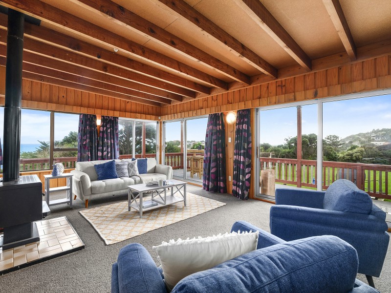 4 Park Avenue, Titahi Bay Porirua City 5022 Tommy's Real Estate