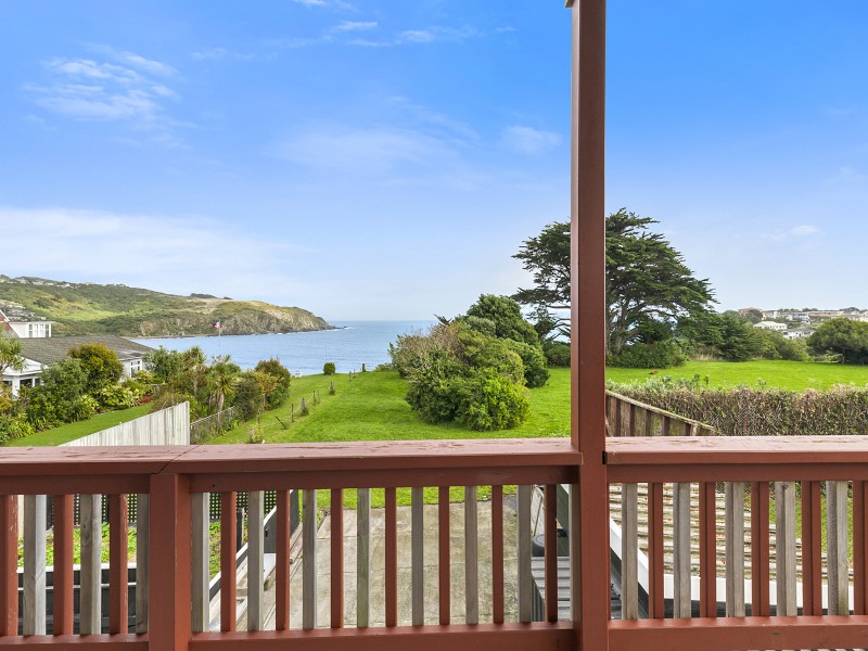 4 Park Avenue, Titahi Bay Porirua City 5022 Tommy's Real Estate