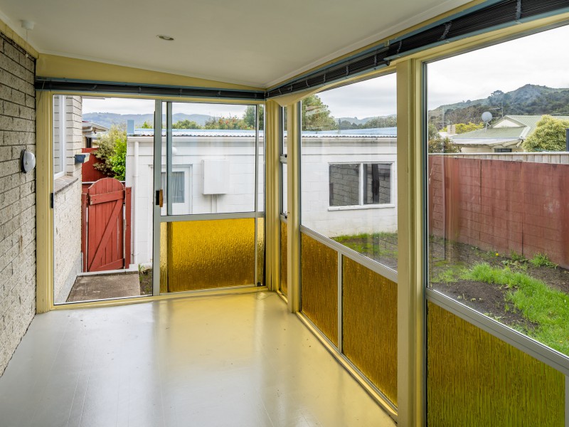4 Helvetia Grove, Naenae Lower Hutt City 5011 - Tommy's Real Estate