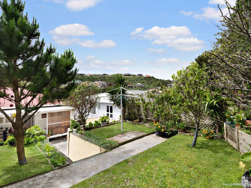 147 Happy Valley Road, Owhiro Bay Wellington 6023 - Tommy's Real Estate