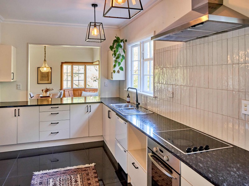 26 Waitohu Road, York Bay, Eastbourne Lower Hutt City 5013 Tommy's