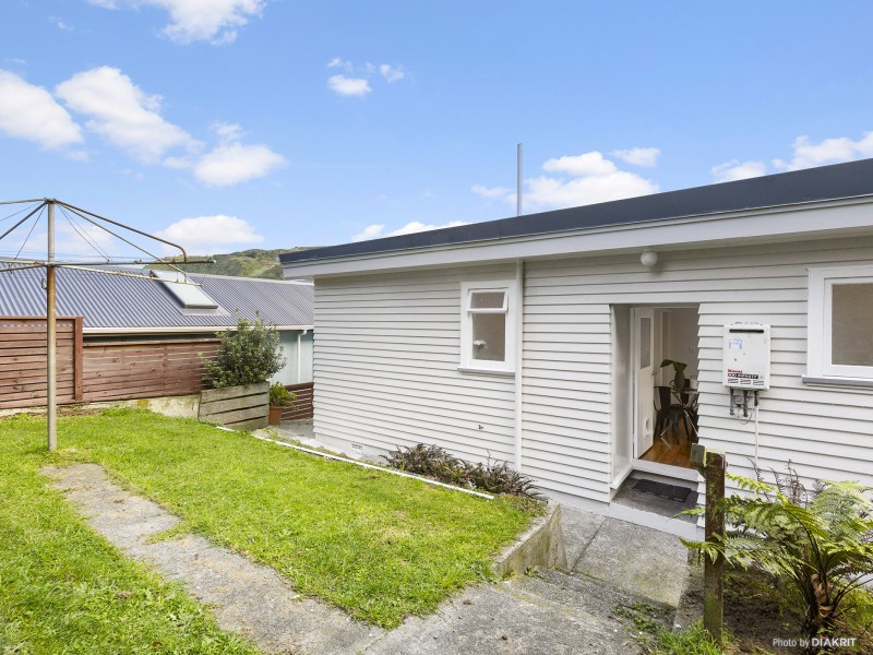 185 Severn Street, Island Bay Wellington 6023 Tommy's Real Estate